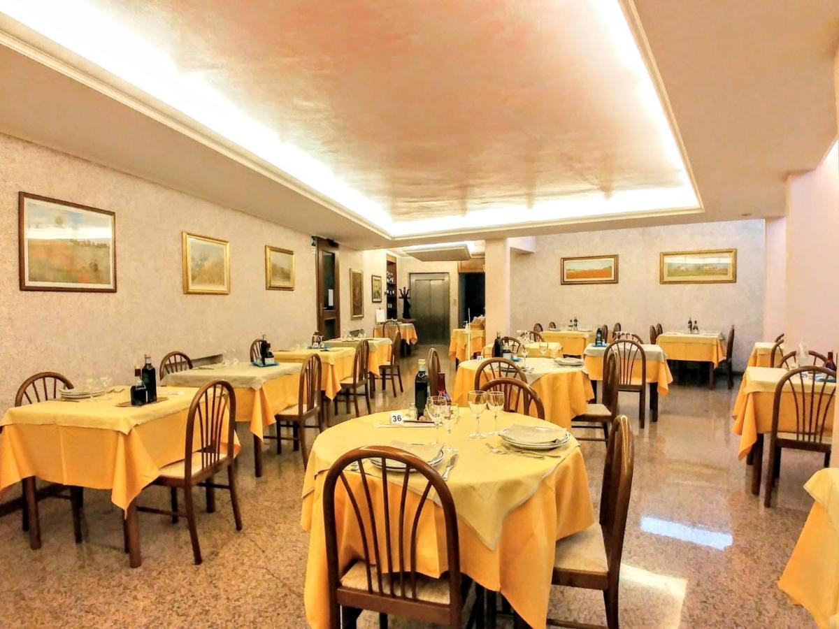Hotel Carancini Салсомаджоре Терме Екстериор снимка